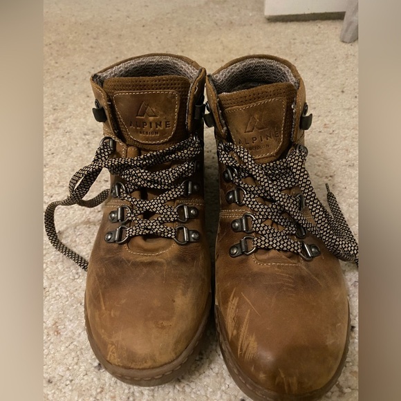 Alpine Design Hiking Boots - Picture 2 of 3